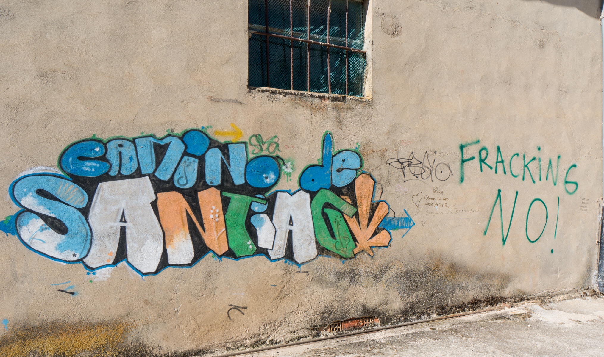 Anti-fracking graffiti along the Camino Francés in Rabé de las Calzados, Spain | Photo by Mike Hudak