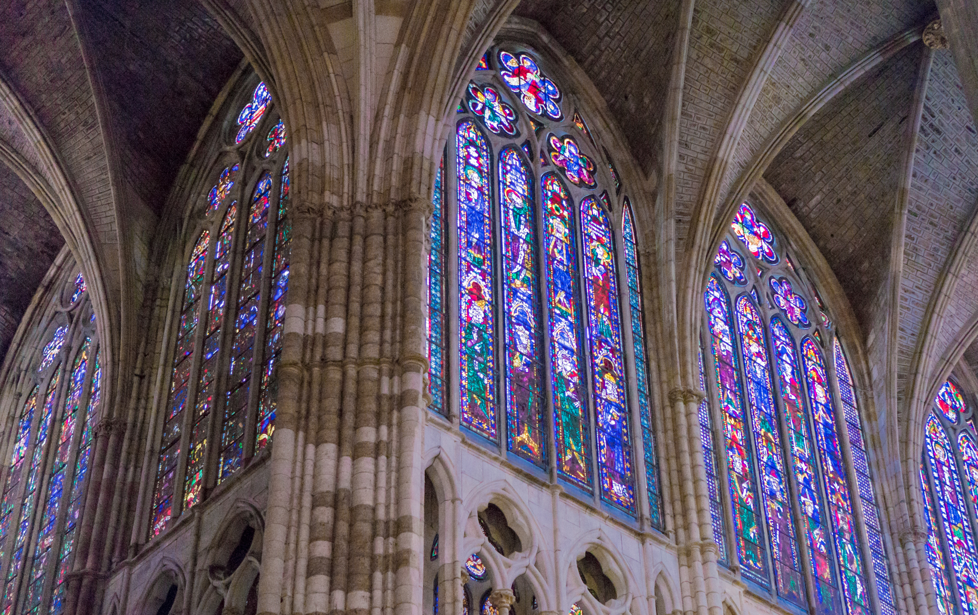 North transept (northwest corner) of Catedral de Santa María de Regla de León (Spain) | Photo by Mike Hudak